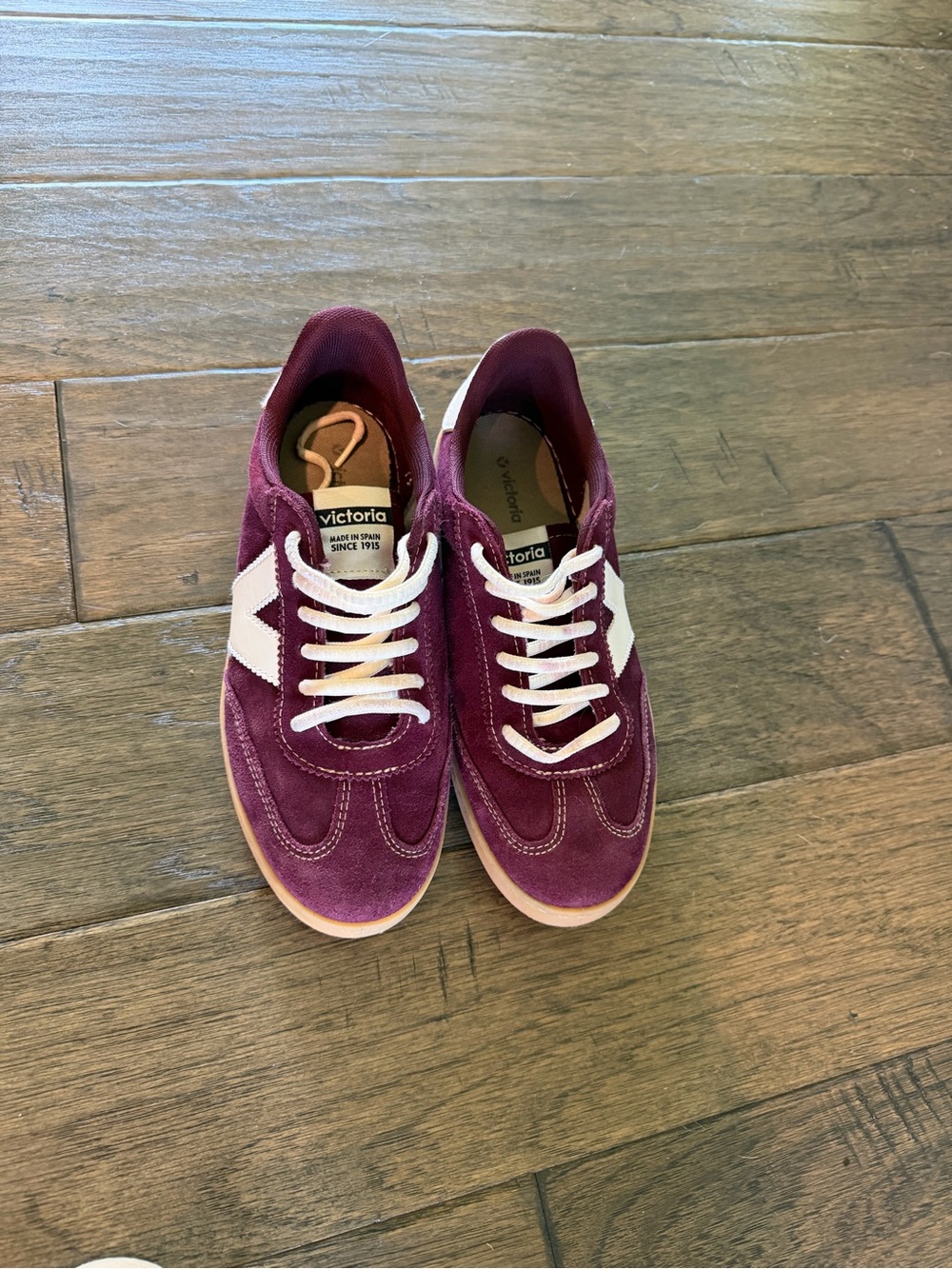 Victoria Suede Maroon Sneakers with White Accents